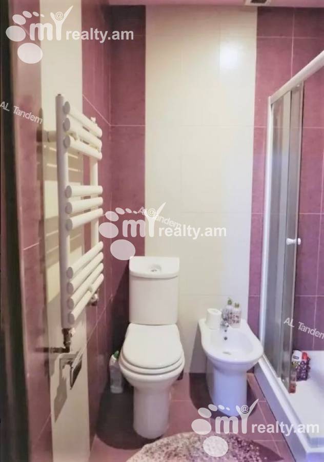 3 սենյականոց բնակարան  Չարենցի փող, Կենտրոն Երևան, 125709