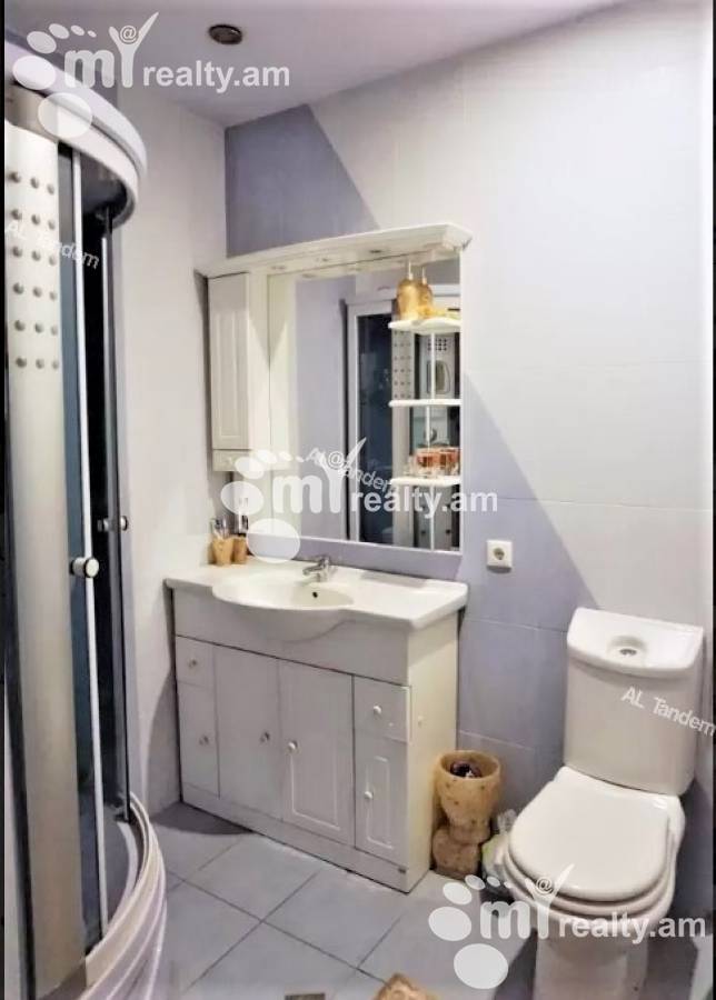 3 սենյականոց բնակարան  Չարենցի փող, Կենտրոն Երևան, 125709