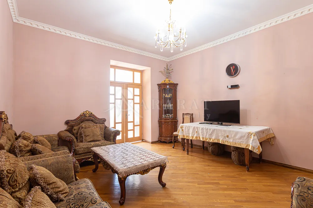 bnakaran/3-senyakanoc/Kievyan+St/Arabkir/Yerevan