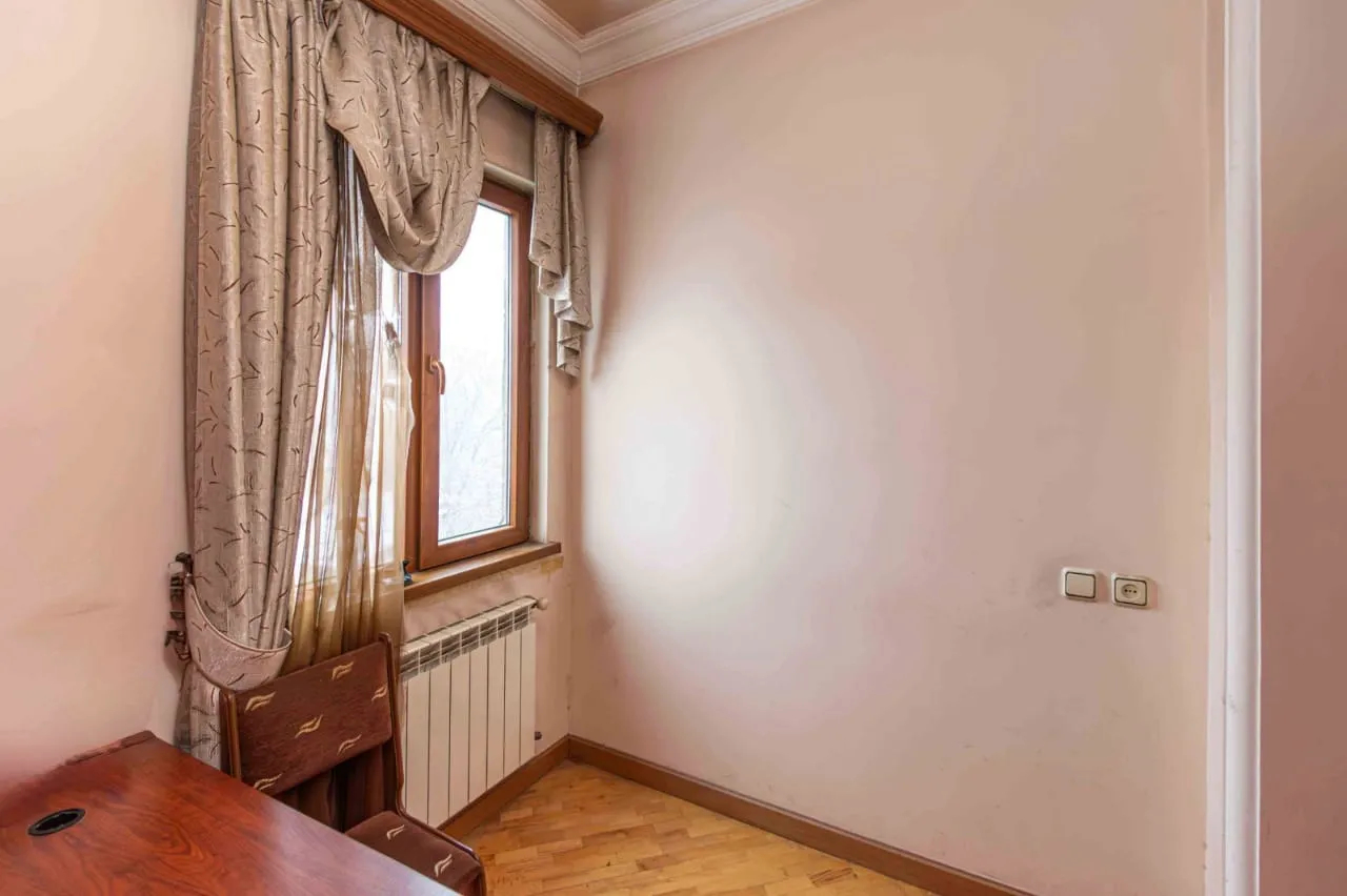 4 bedroom apartment for sale Leninakan St, Ajapnyak Yerevan, 160232