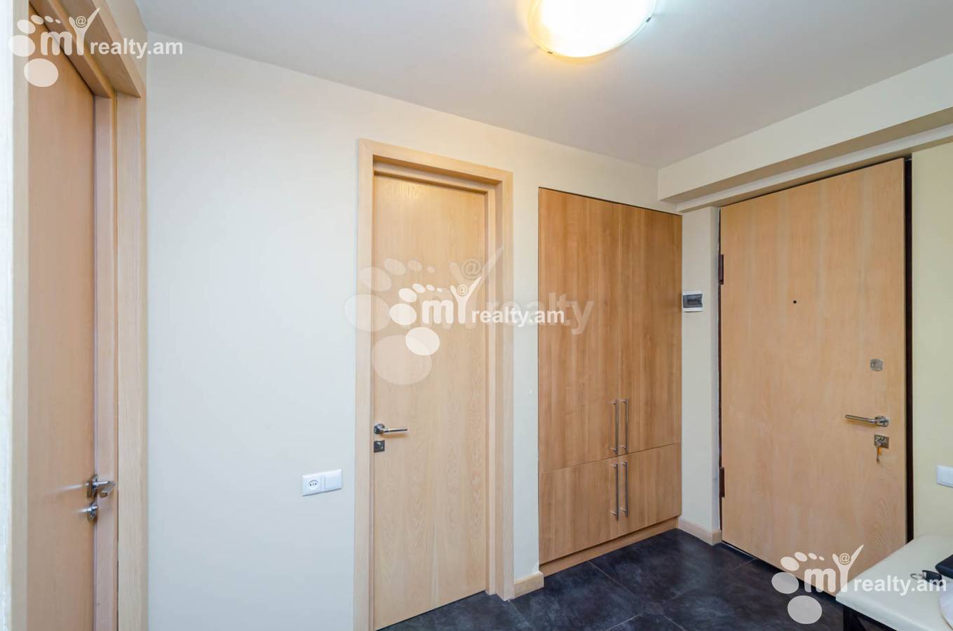 Снять 2 комнатную квартиру Туманян ул, Центр Ереван, 140967
