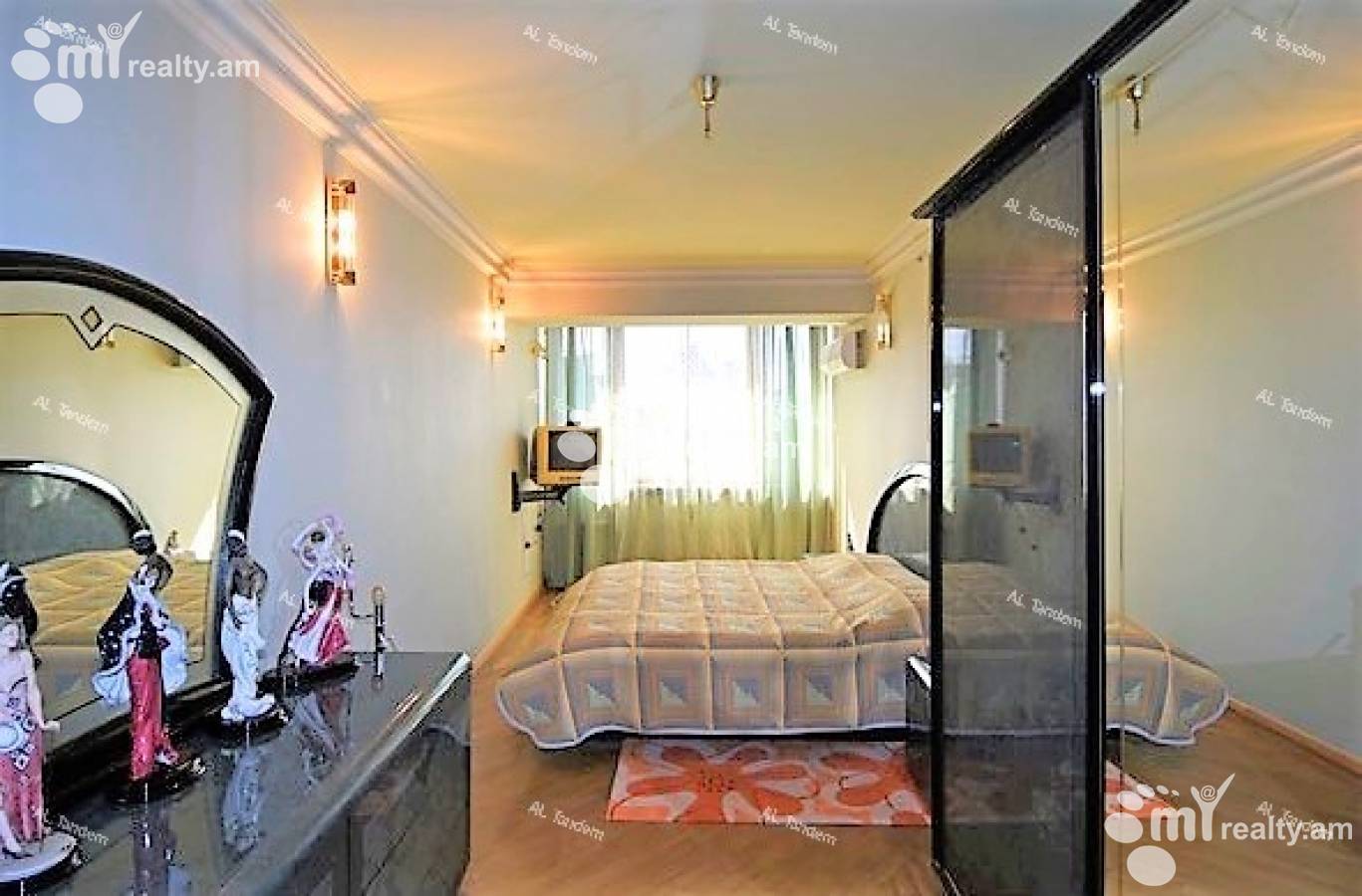 4 bedroom apartment for sale Vardanants St, Center Yerevan, 123214