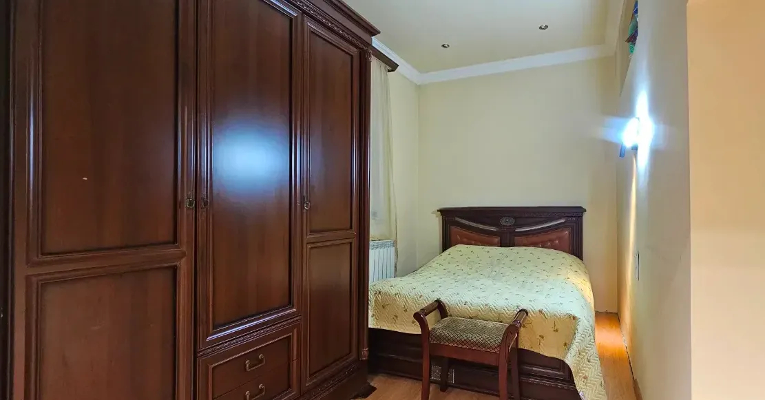 3 սենյականոց բնակարան  Կիևյան փող, Արաբկիր Երևան, 161851