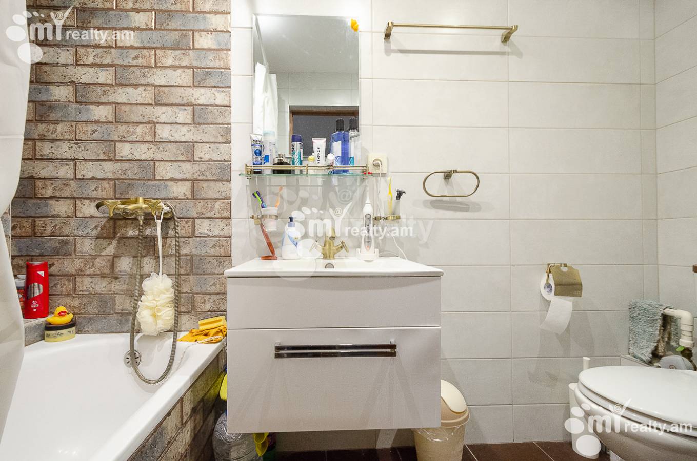 3 սենյականոց բնակարան  Սարյան փող, Կենտրոն Երևան, 154929