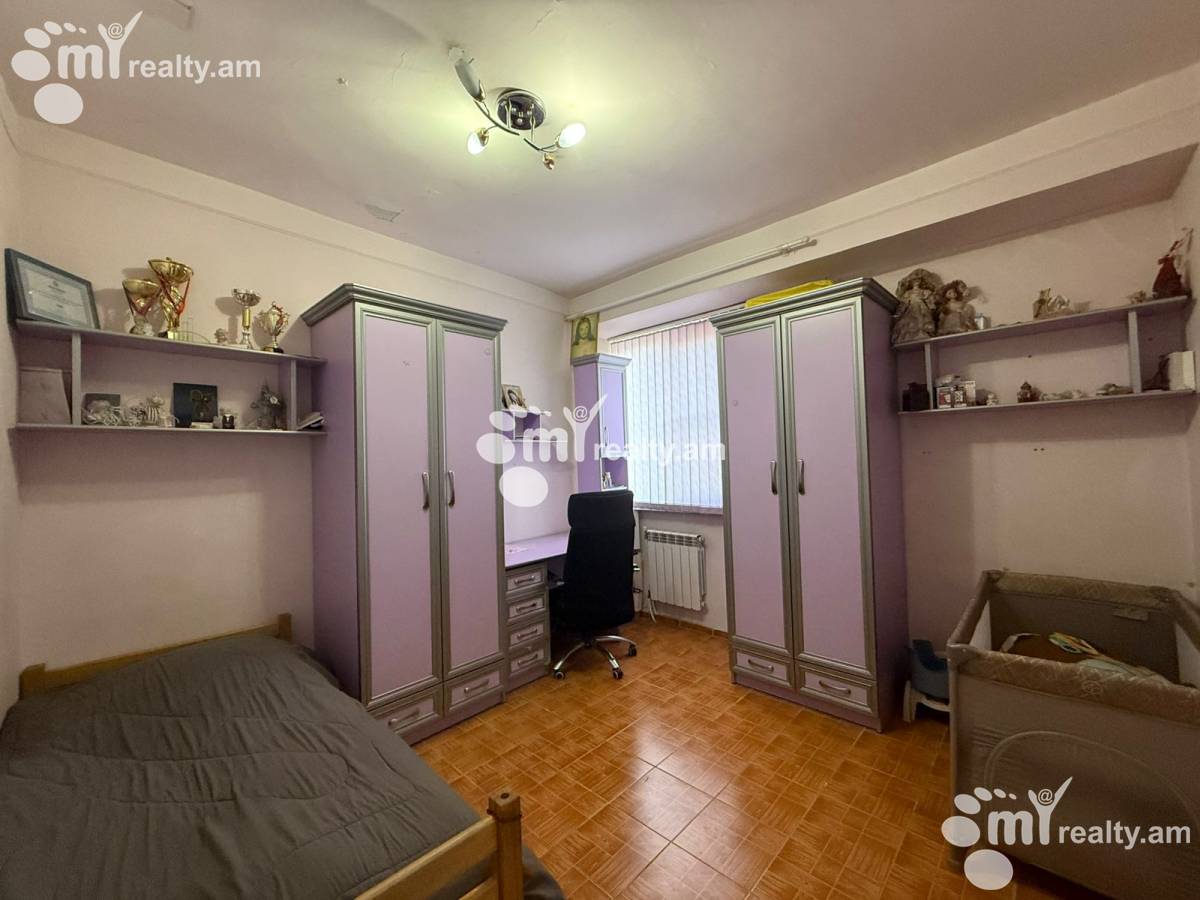 3 bedroom apartment for sale  Z. Kanaqertsi, Kanaqer-Zeytun Yerevan, 157805