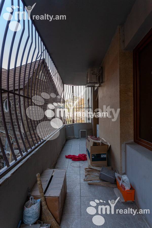 Снять 4 комнатную квартиру Аргишти ул, Центр Ереван, 135165