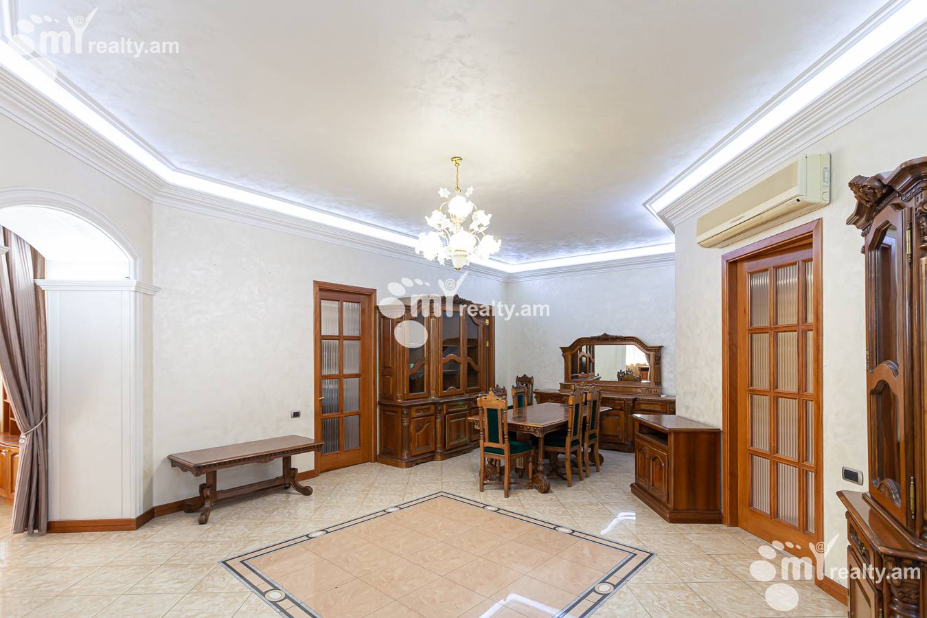 5 bedroom apartment for sale خیابان ابوویان, مرکز شهر ایروان, 143203