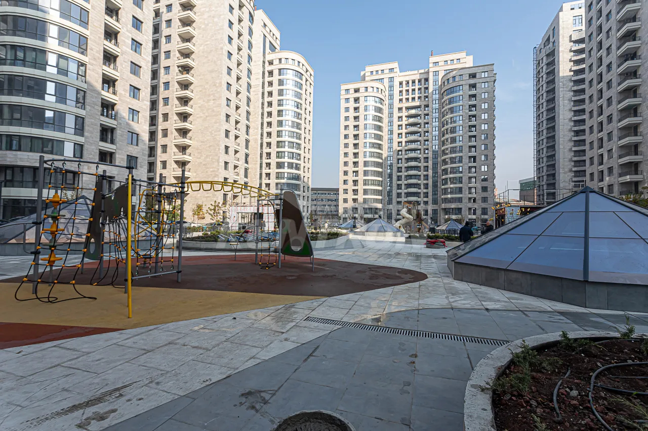 3 bedroom apartment for sale Arshakunyats Ave, Center Yerevan, 157872