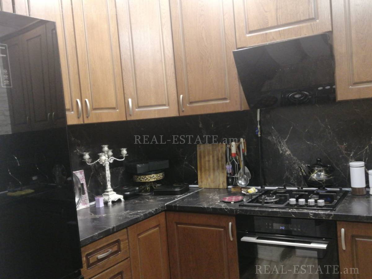 3 bedroom apartment for sale خیابان اِرِبونی, اِرِبونی ایروان, 128090