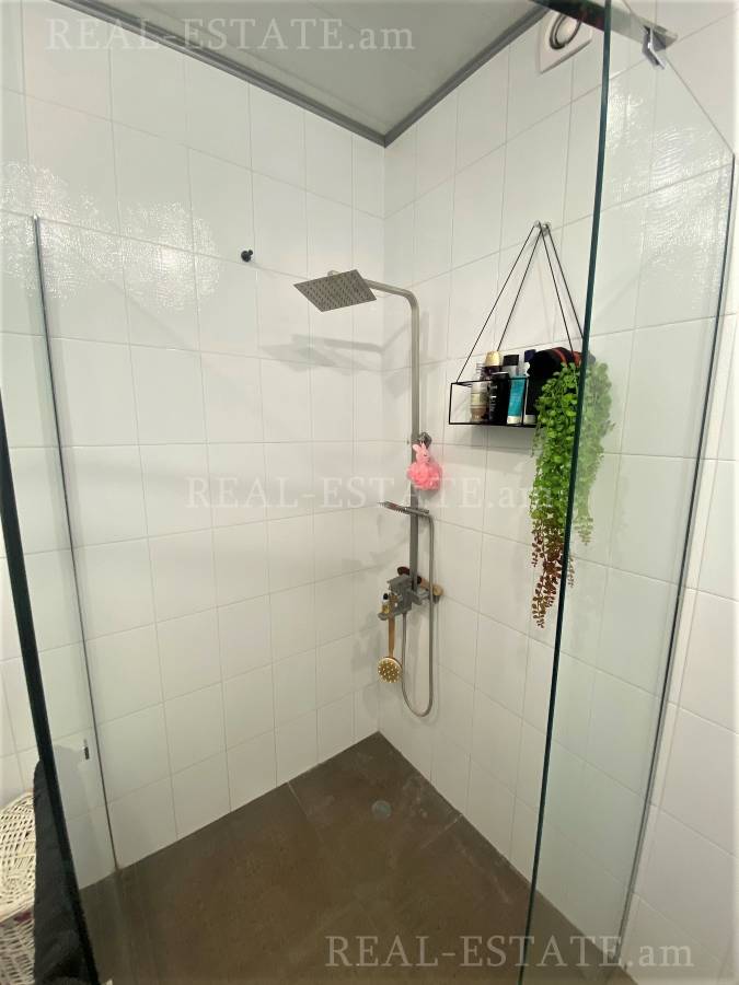 4 bedroom apartment for sale Sayat-Nova Ave, Center Yerevan, 116013