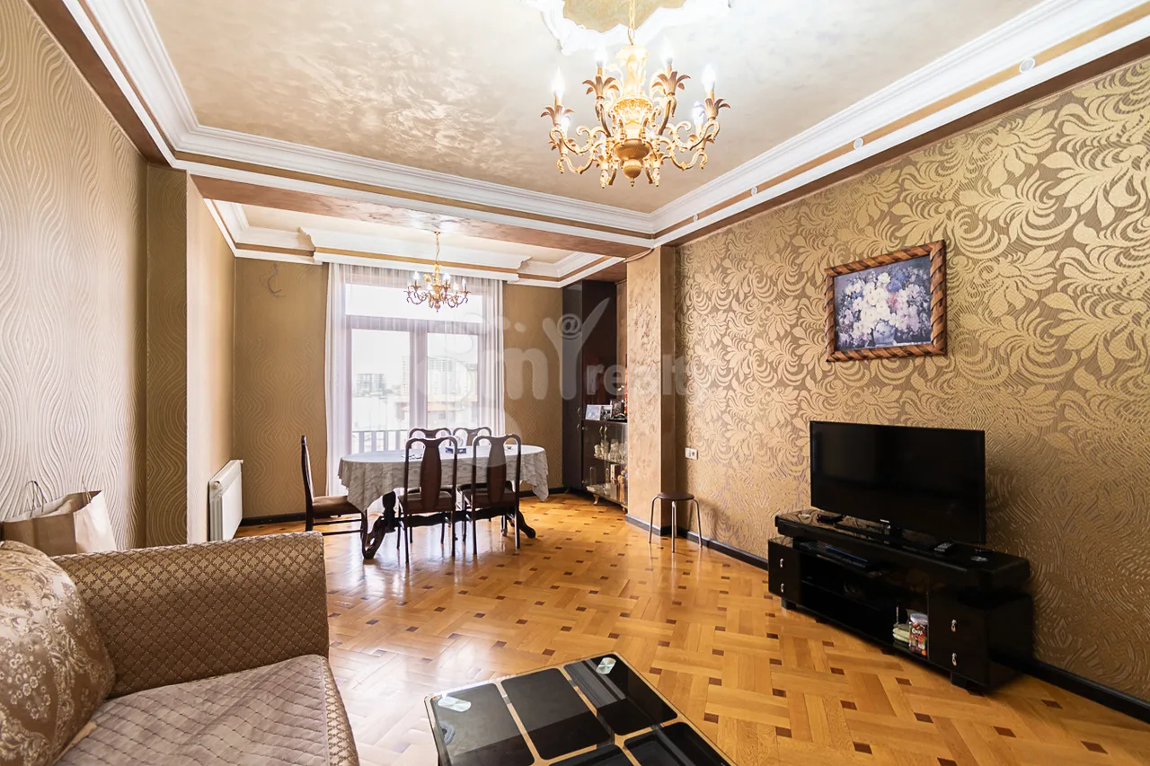 3 սենյականոց բնակարան  Հր.Քոչար փող, Արաբկիր Երևան, 160053