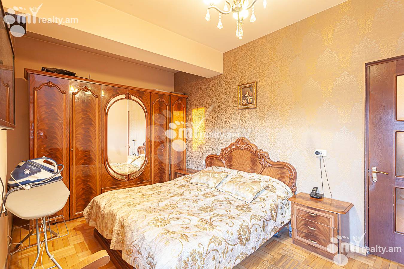 Купить 3 комнатную квартиру Кохбаци ул, Центр Ереван, 154527