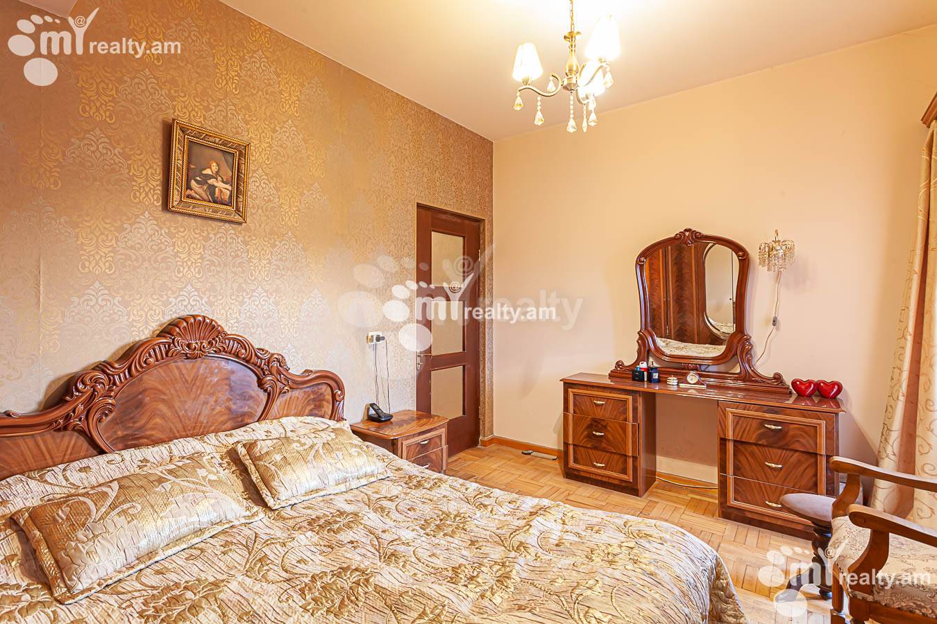 Купить 3 комнатную квартиру Кохбаци ул, Центр Ереван, 154527