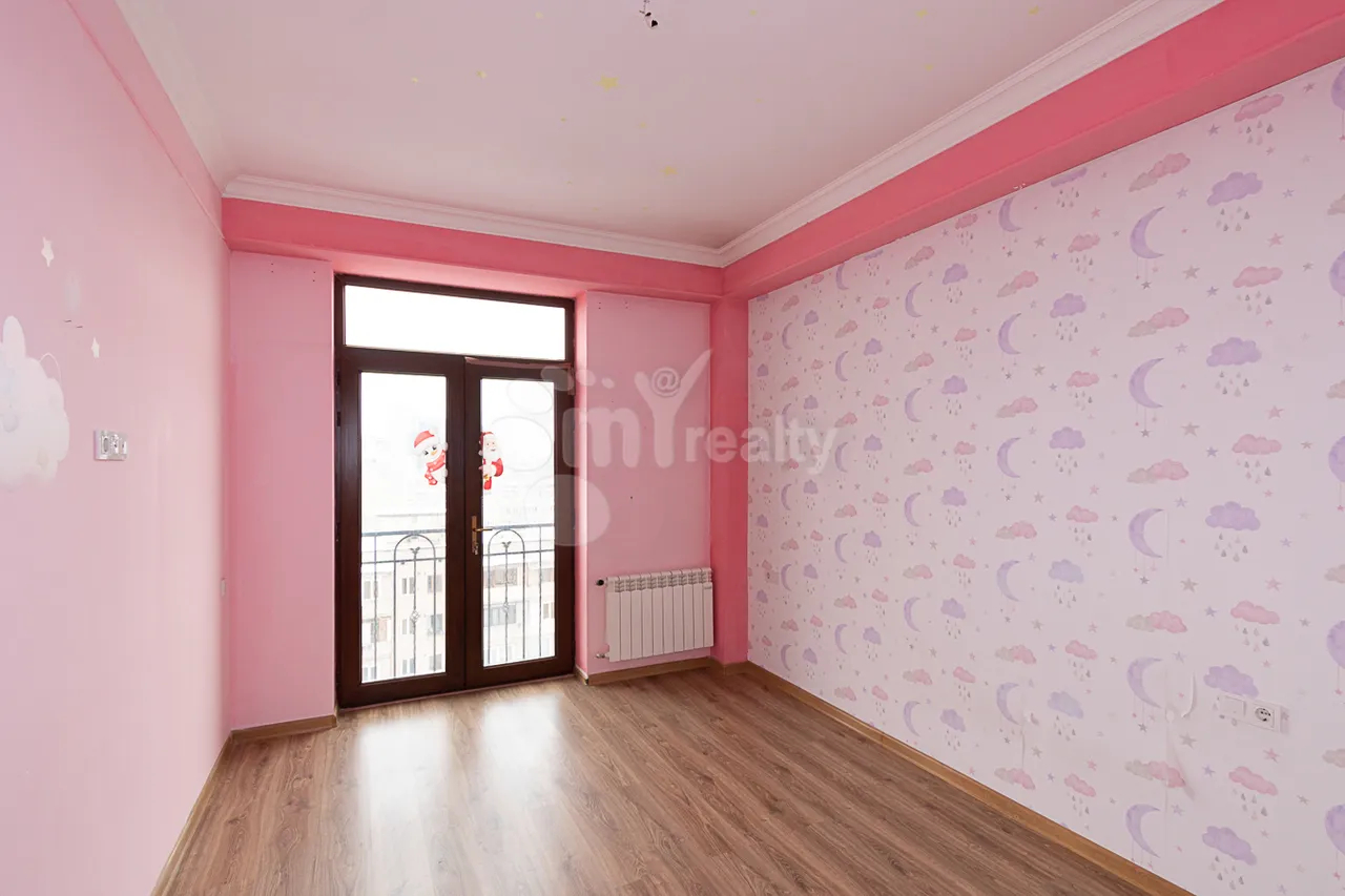 4 bedroom apartment for sale Sasna Тsrer St, Davtachène Yerevan, 159008