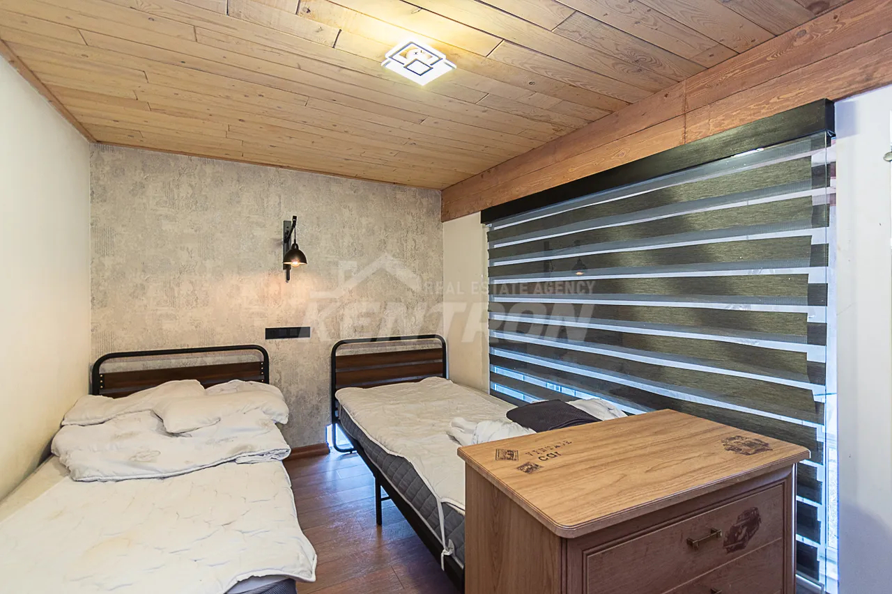 3 bedroom apartment for sale خیابان واردانانتس, مرکز شهر ایروان, 159752