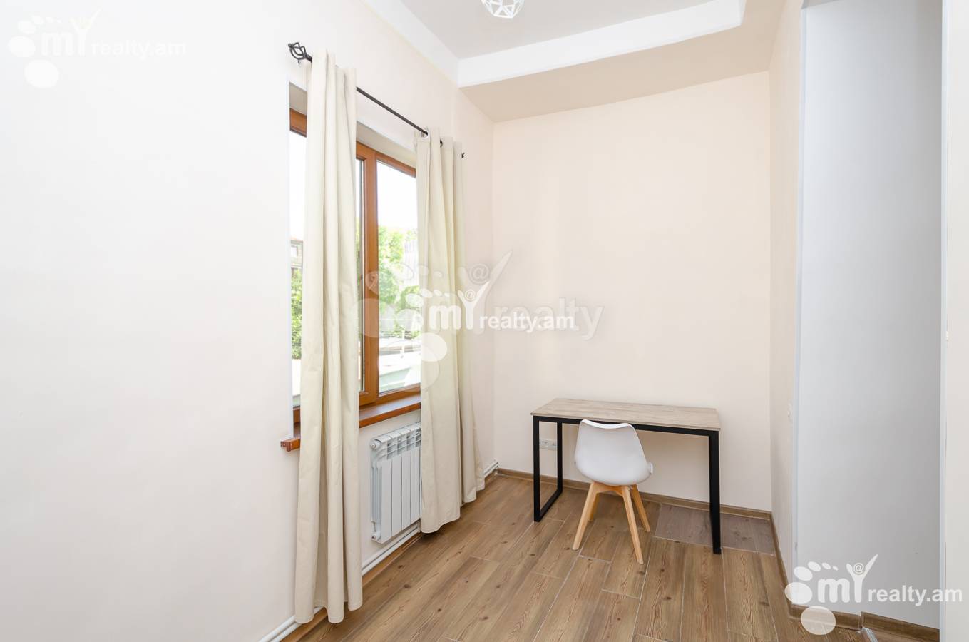 2 bedroom apartment for rent Mashtots Ave, Center Yerevan, 151284