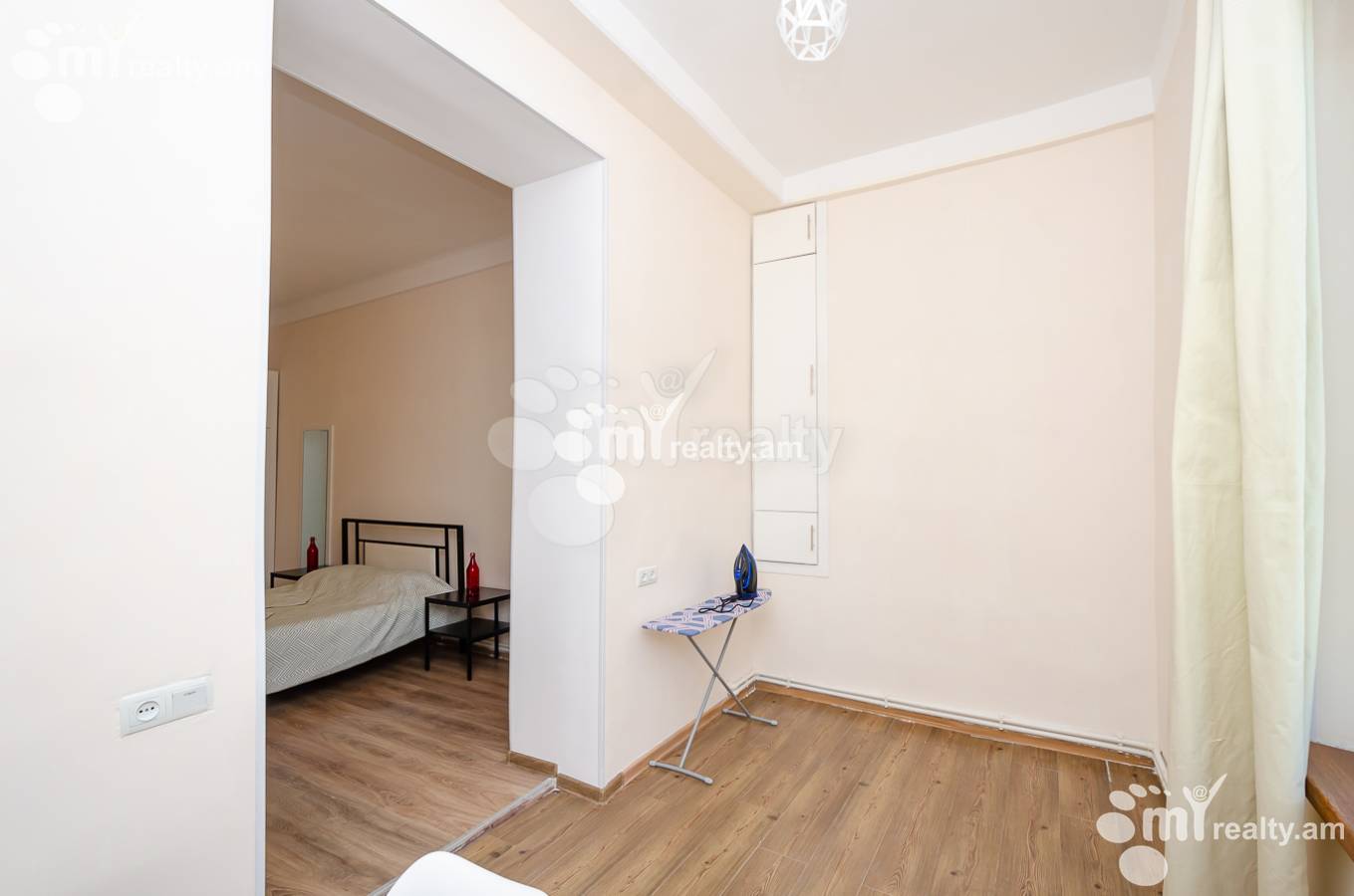 2 bedroom apartment for rent Mashtots Ave, Center Yerevan, 151284