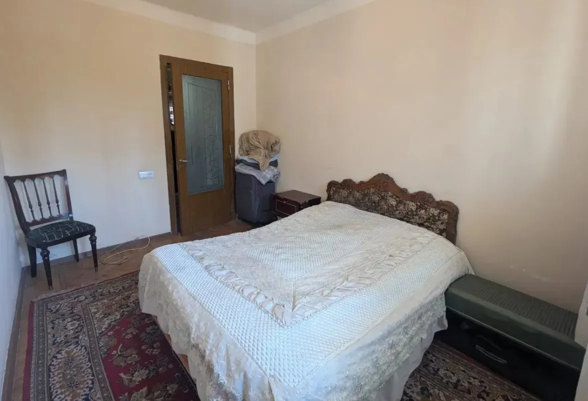 3 bedroom apartment for sale خیابان هین اِرِوانتسی, مرکز شهر ایروان, 161097