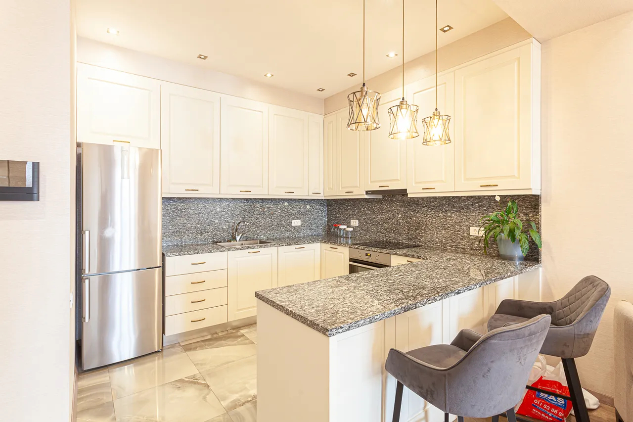 Снять 2 комнатную квартиру Бузанд ул, Центр Ереван, 158837