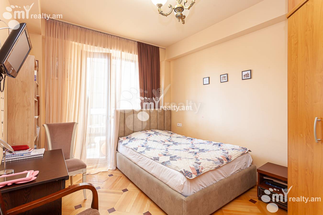 3 bedroom apartment for sale خیابان پوشکین, مرکز شهر ایروان, 147411