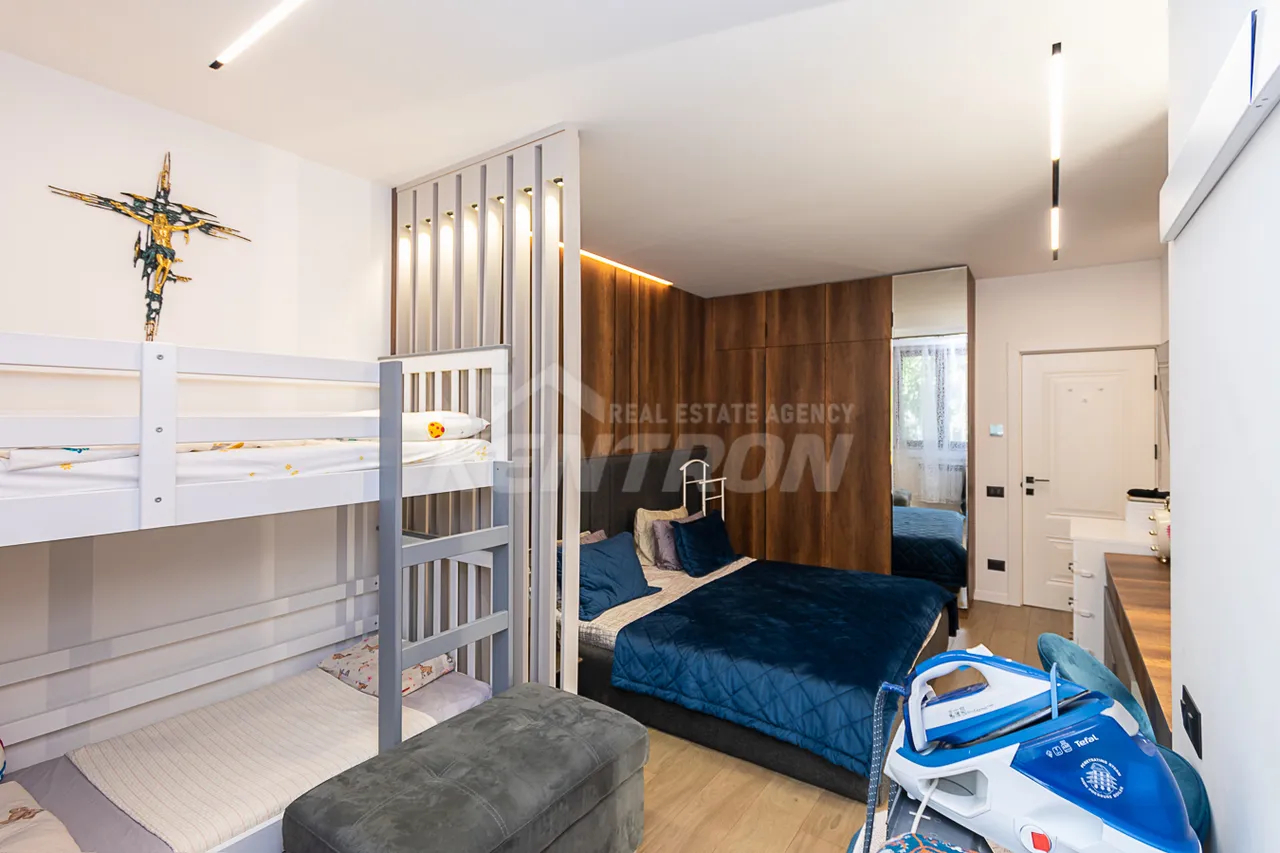 3 bedroom apartment for sale Hambardzumyan St, Arabkir Yerevan, 161974