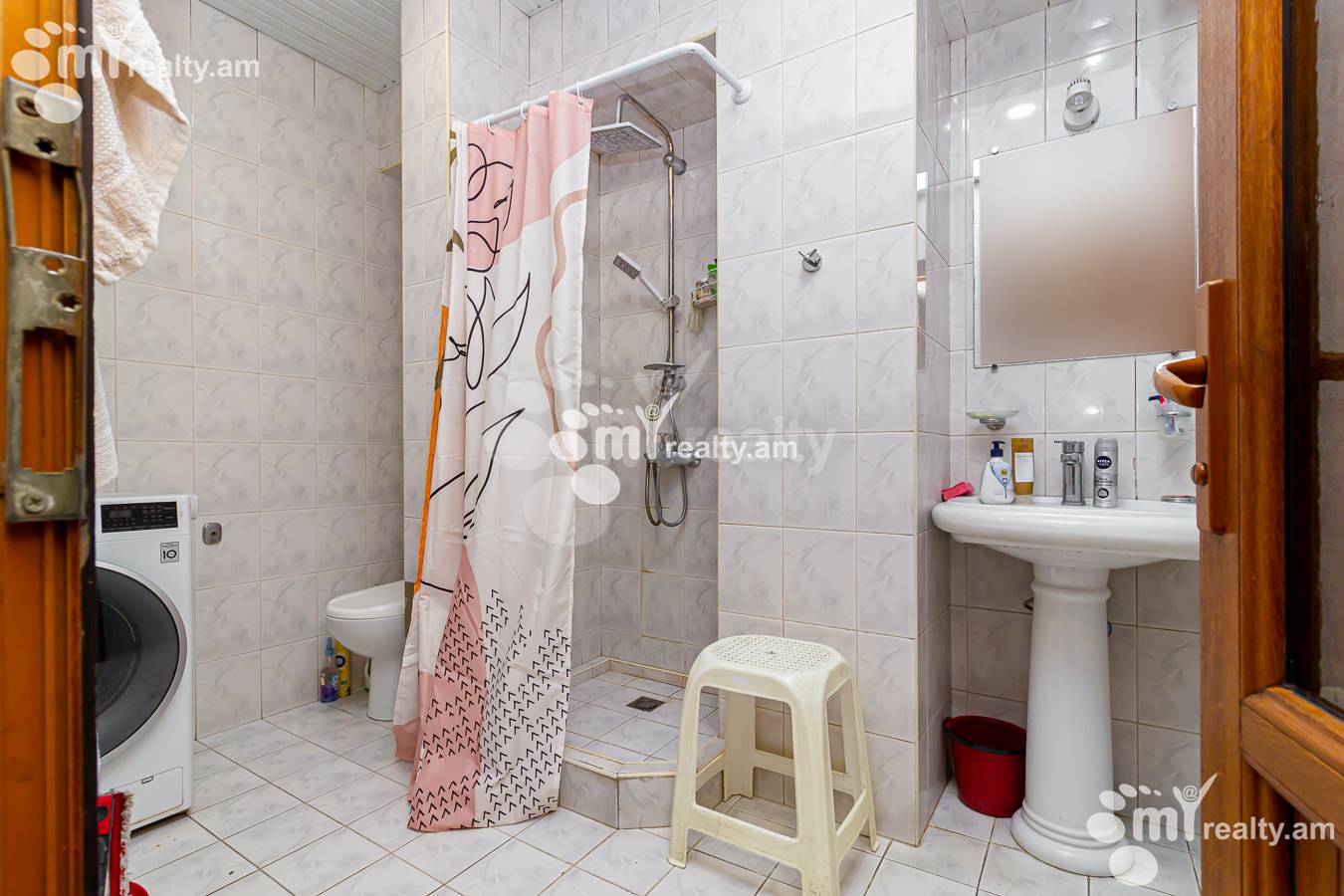 3 bedroom apartment for sale Rue Raphaël Lemkin, Center Yerevan, 152303
