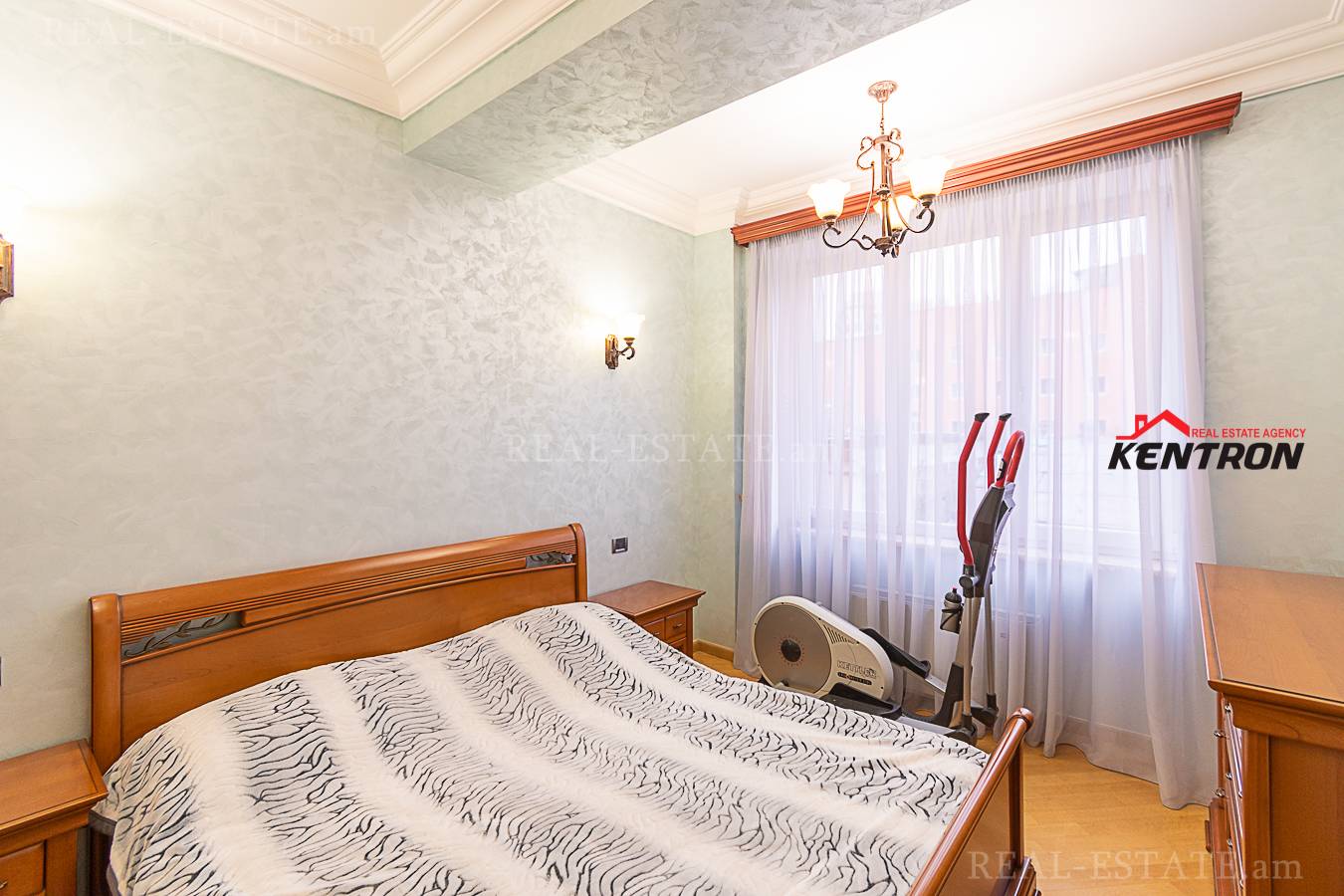 4 bedroom apartment for sale Abovyan St, Center Yerevan, 130137