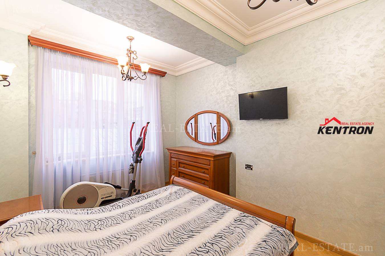 4 bedroom apartment for sale Abovyan St, Center Yerevan, 130137