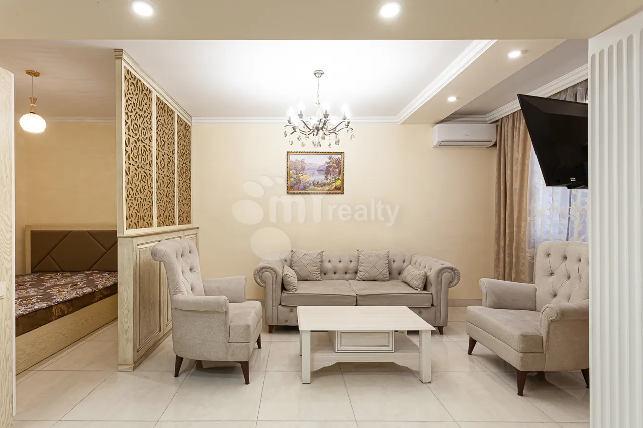 2 bedroom apartment for rent خیابان م. خورِناتسی, مرکز شهر ایروان, 161398