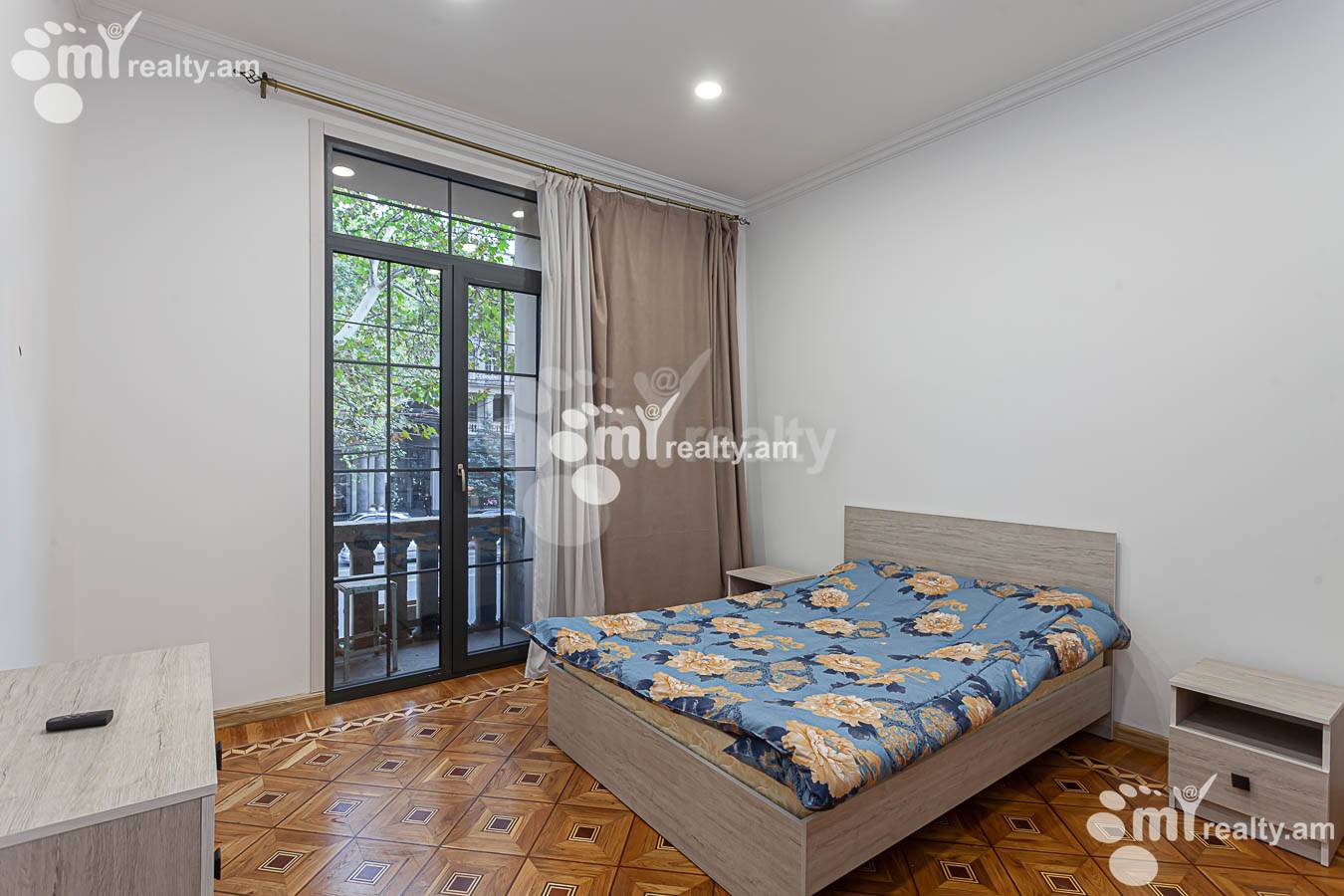 4 bedroom apartment for rent Mashtots Ave, Center Yerevan, 154255