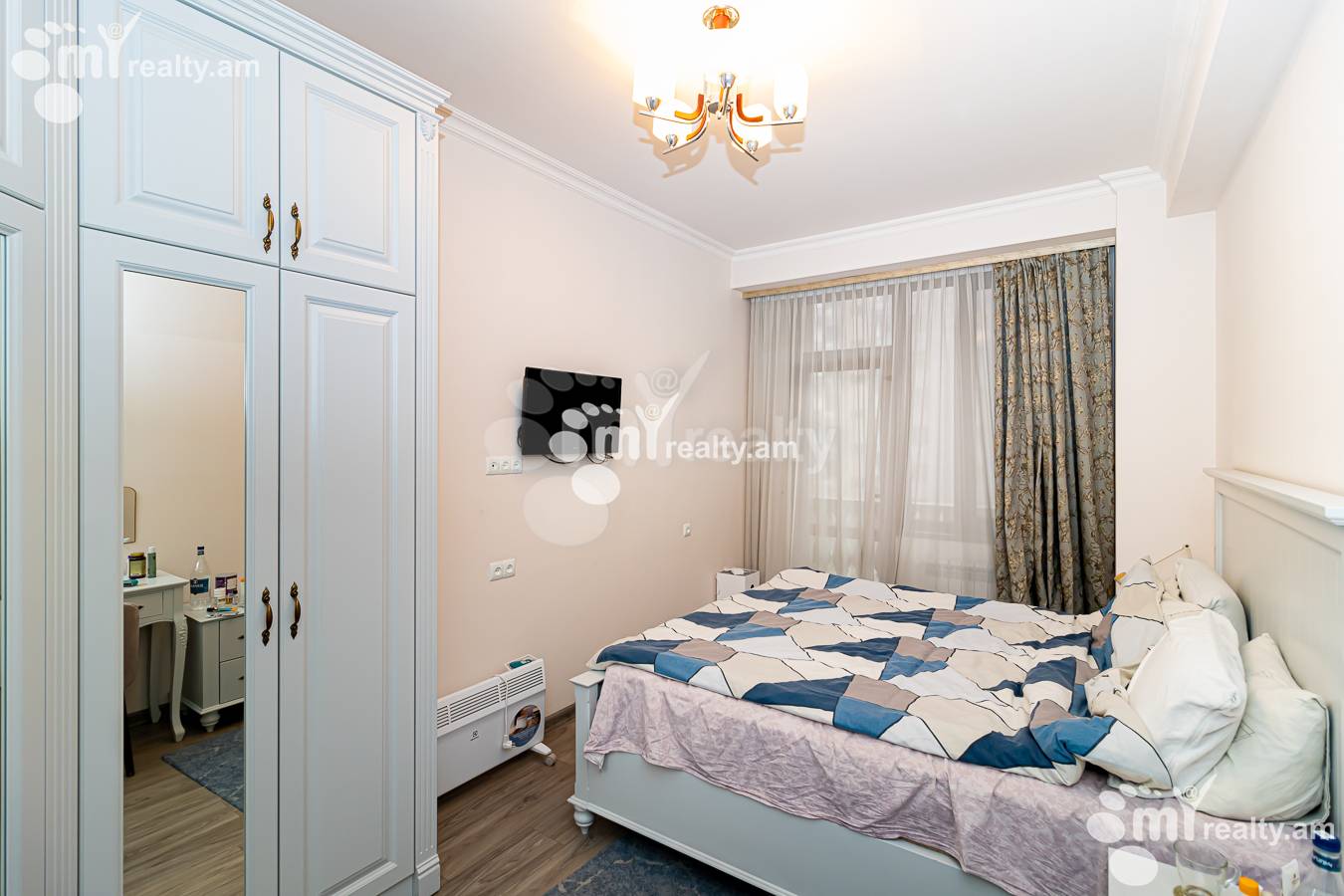 3 bedroom apartment for rent Adonts St, Arabkir Yerevan, 154728