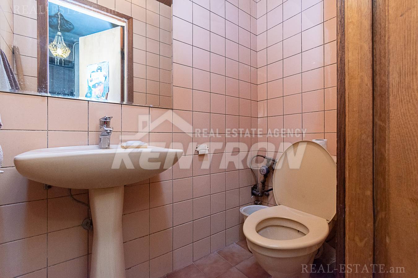 3 սենյականոց բնակարան  Դ. Դեմիրճյան փող, Կենտրոն Երևան, 137333