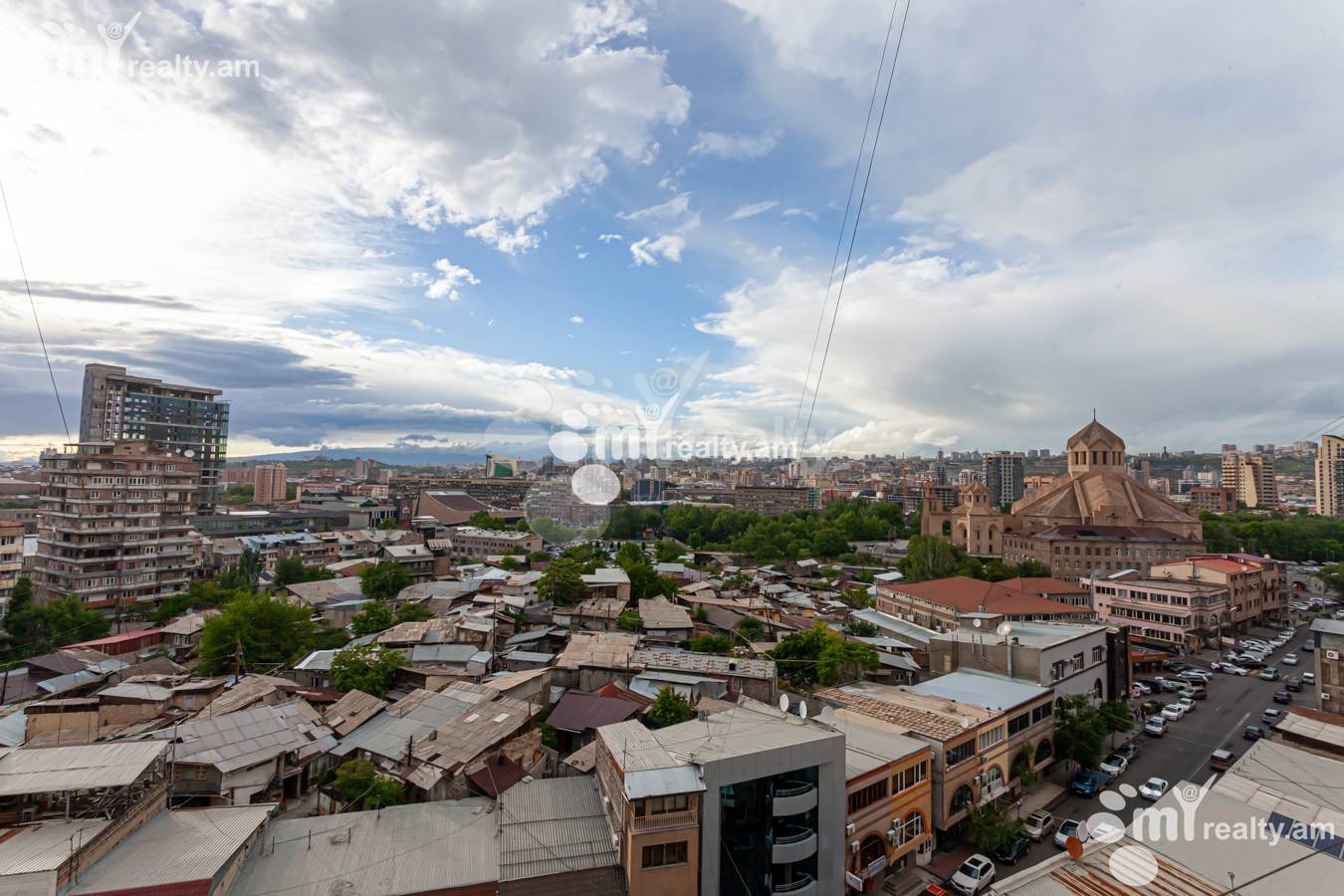 4 սենյականոց բնակարան  Ե. Քոչար փող, Կենտրոն Երևան, 149605