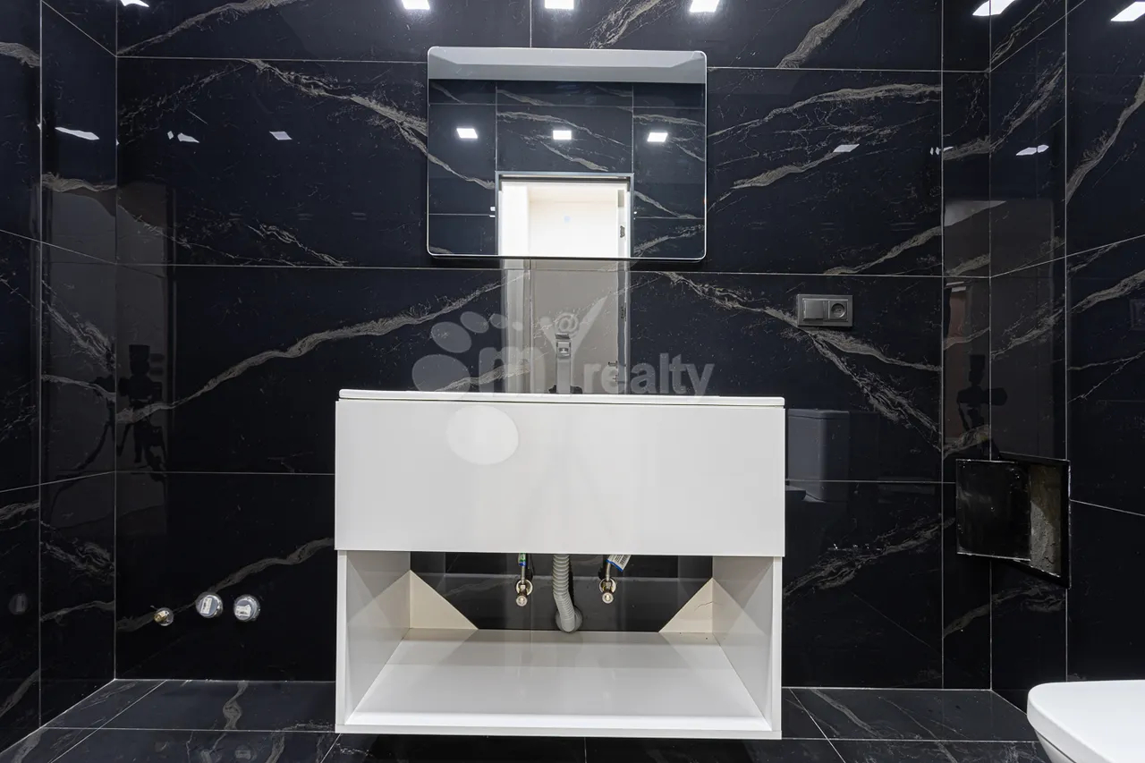 3 bedroom apartment for sale Malkhasiants St, Arabkir Yerevan, 159766