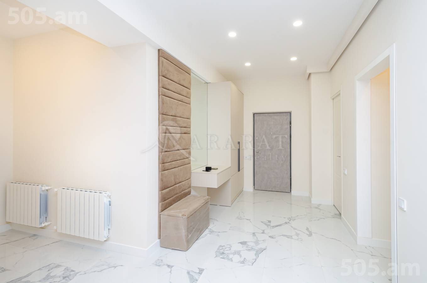 4 bedroom apartment for sale خیابان پارونیان, مرکز شهر ایروان, 150354