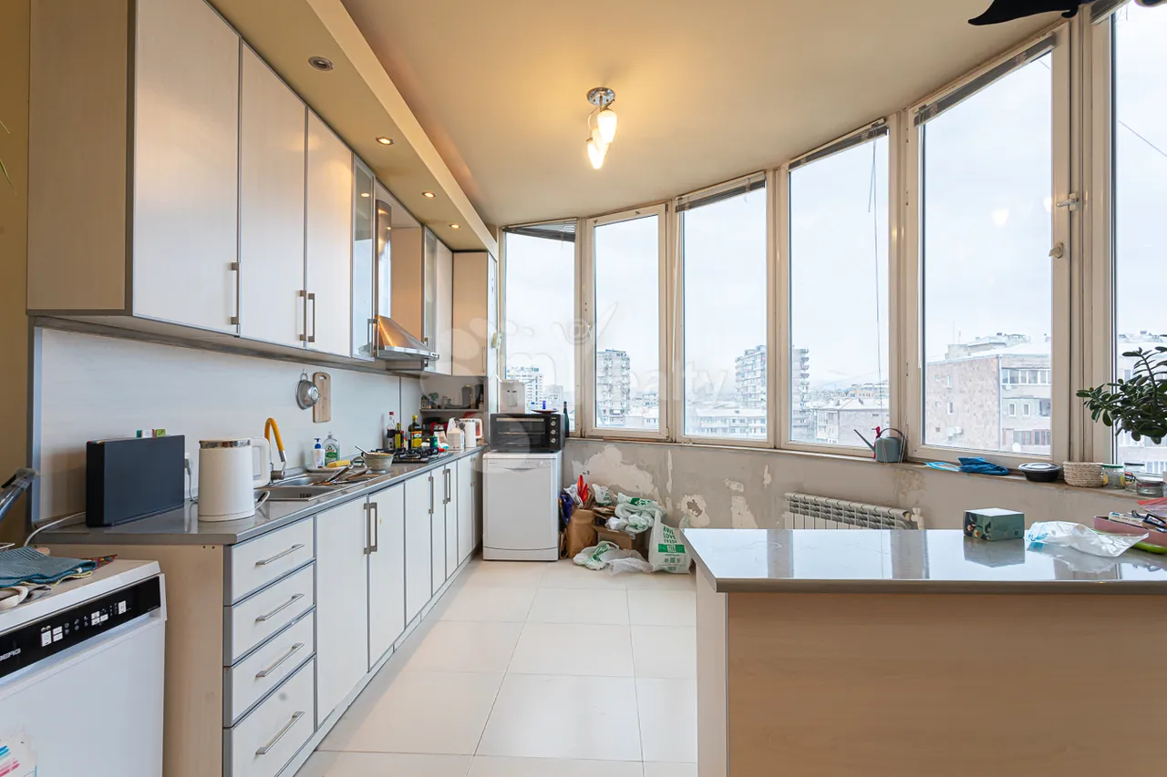 4 bedroom apartment for sale A. Avetisyan St, Arabkir Yerevan, 159612
