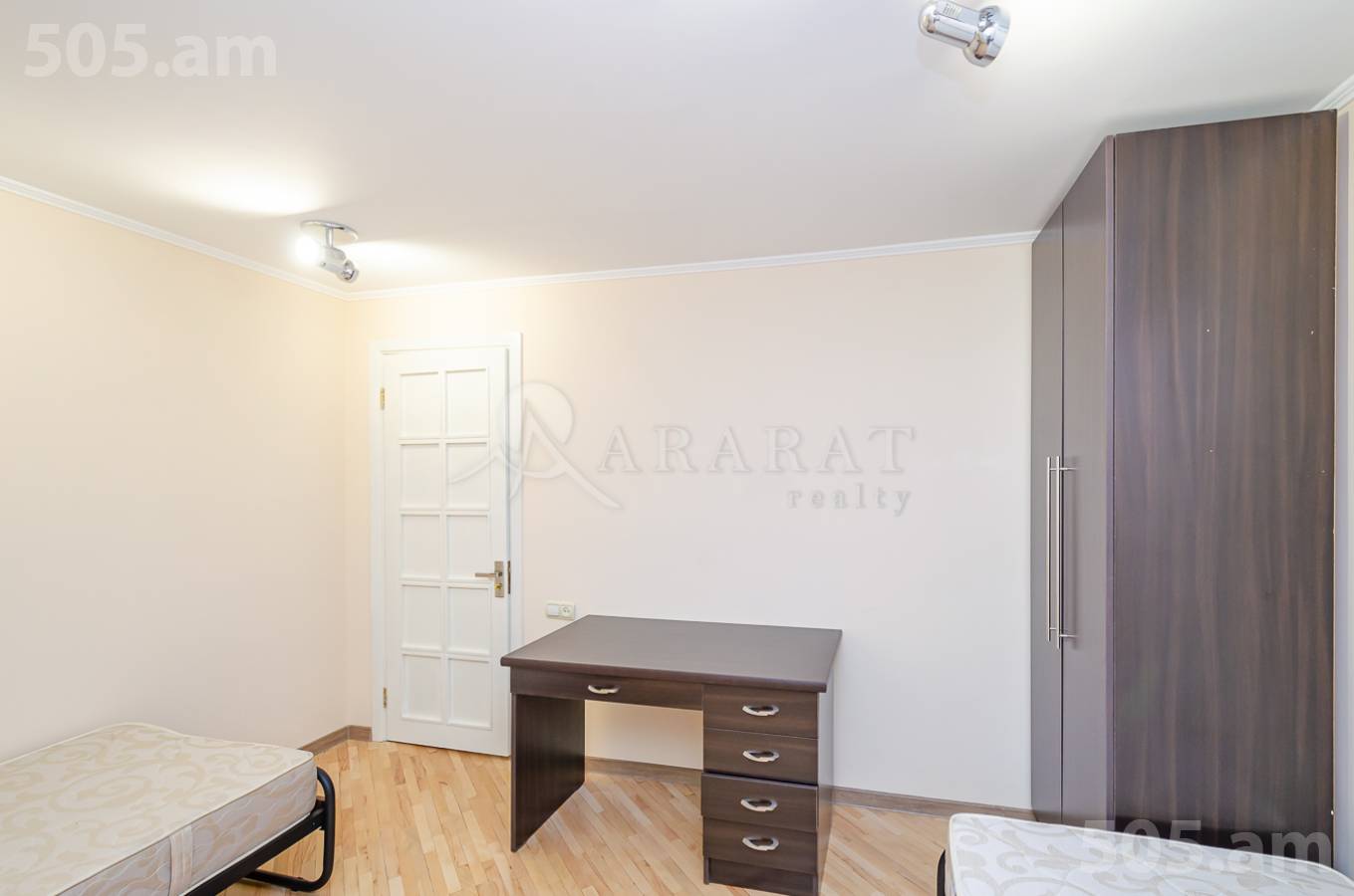 3 bedroom apartment for sale Mashtots Ave, Center Yerevan, 153106
