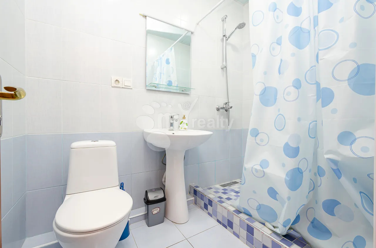 3 bedroom apartment for sale خیابان آرگیشتی, مرکز شهر ایروان, 157583