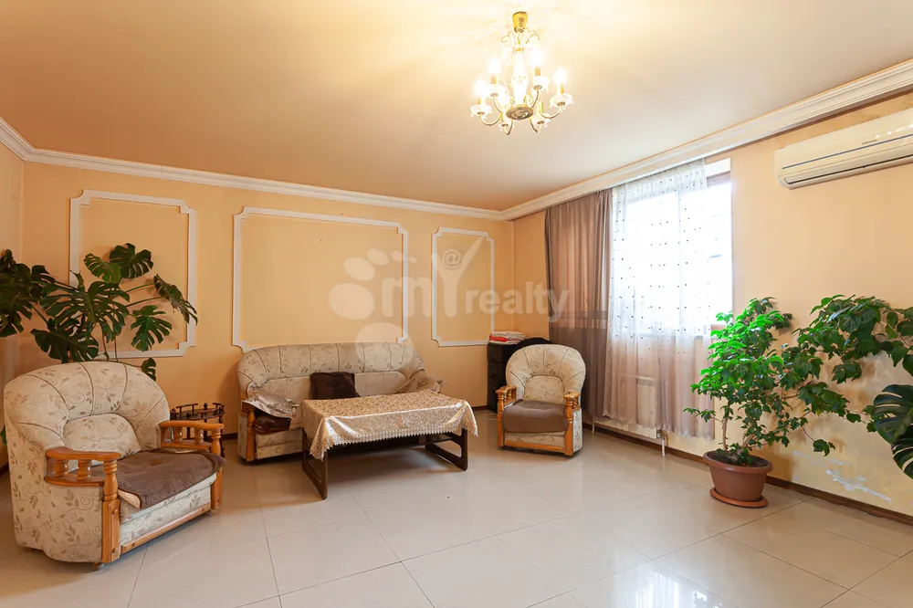 bnakaran/3-senyakanoc/Orbeli+Yeghbayrner+++St/Arabkir/Yerevan
