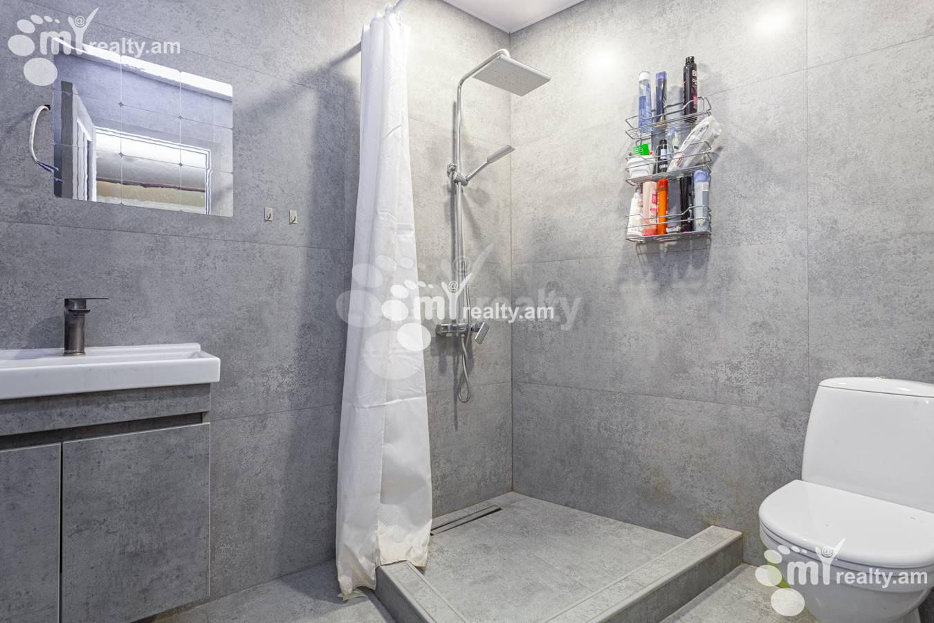 4 սենյականոց բնակարան  Ե. Քոչար փող, Կենտրոն Երևան, 149605