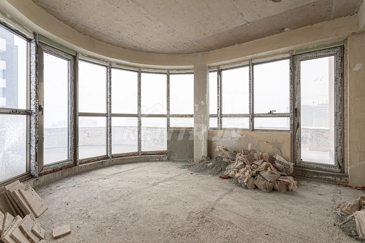 4 bedroom apartment for sale Tsitsernakaberd Highway, Center Yerevan, 159228