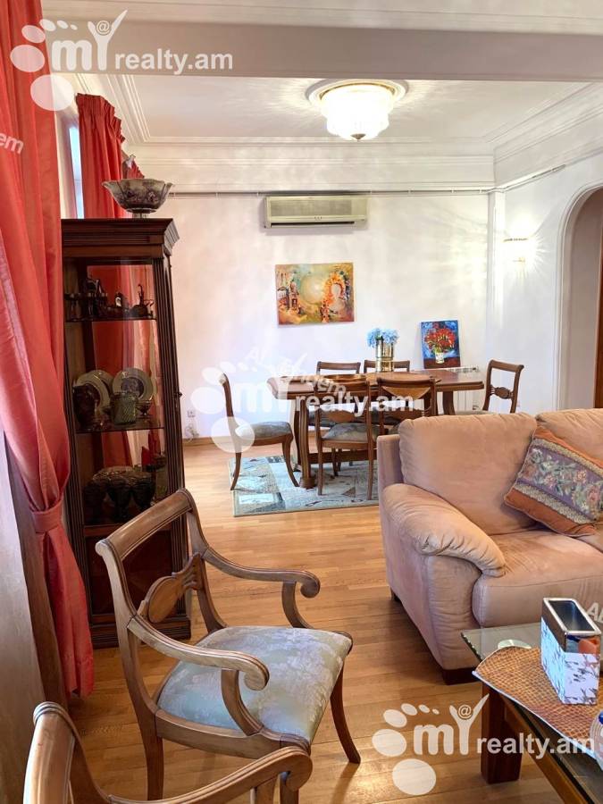 Купить 3 комнатную квартиру Мгер Мкртчян ул, Центр Ереван, 153494