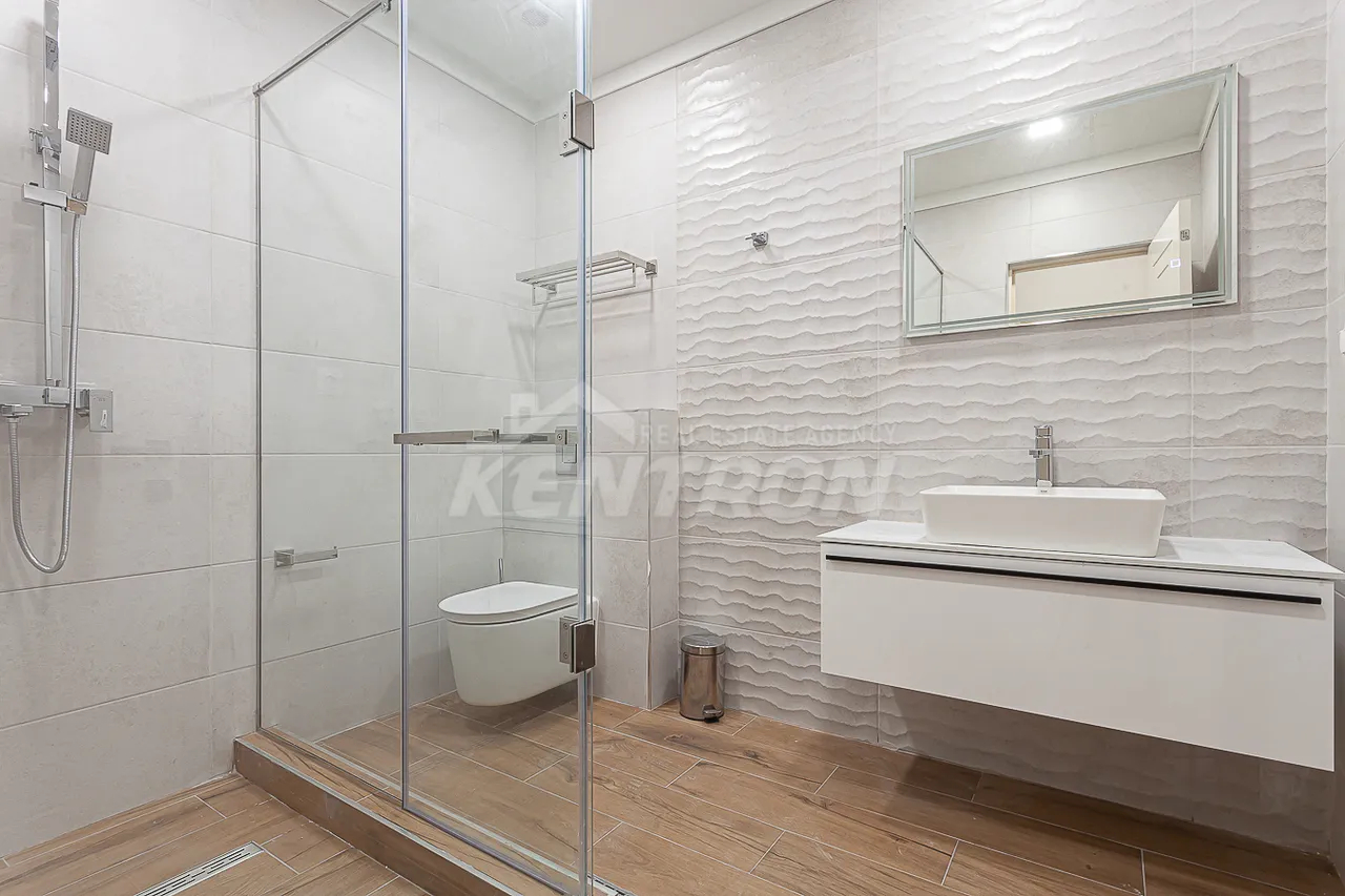 4 սենյականոց բնակարան վարձով Բուզանդի փող, Կենտրոն Երևան, 158867