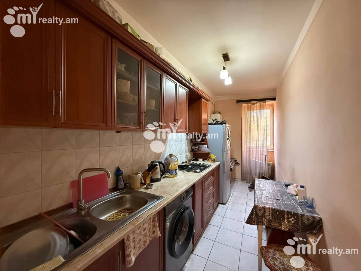 3 bedroom apartment for sale  Z. Kanaqertsi, Kanaqer-Zeytun Yerevan, 157805