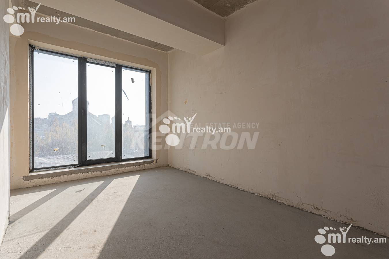 3 սենյականոց բնակարան  Խանջյան փող, Կենտրոն Երևան, 158000