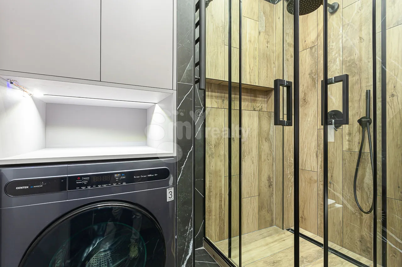 2 bedroom apartment for rent Buzand St, Center Yerevan, 161005