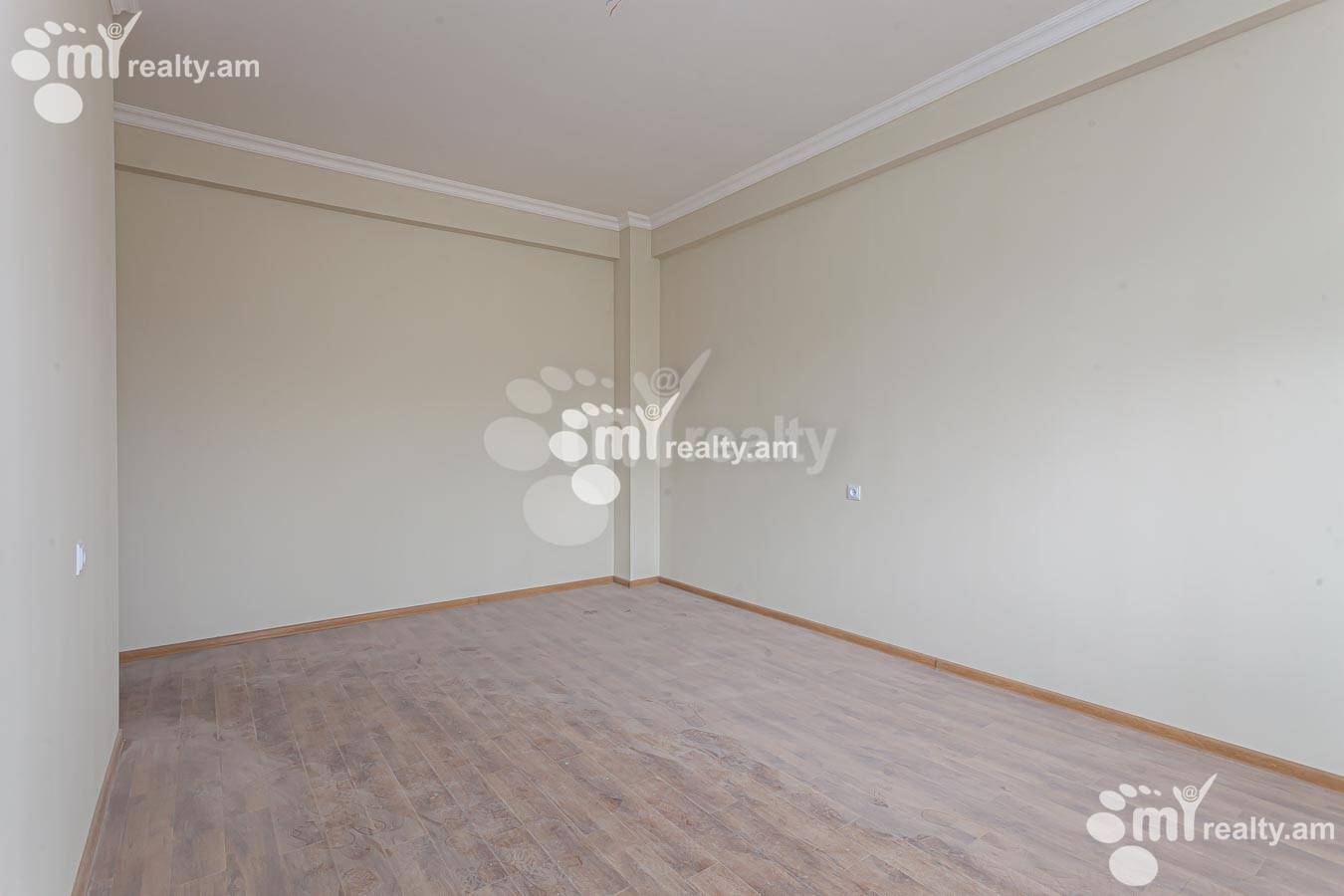 4 bedroom apartment for sale M․ Melqonyan str, Center Yerevan, 155075