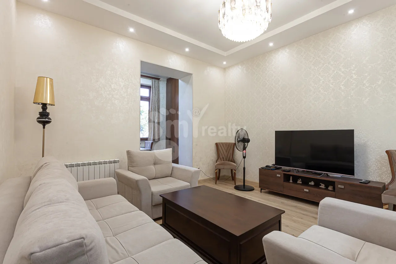 3 bedroom apartment for rent خیابان پارونیان, مرکز شهر ایروان, 157956