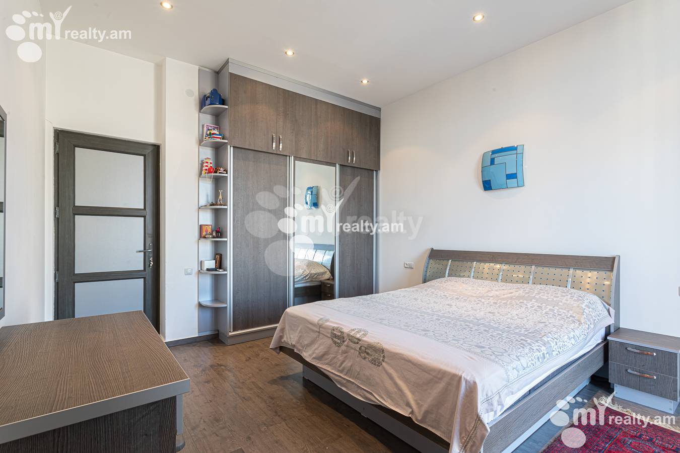 4 bedroom apartment for rent Aram St, Center Yerevan, 156863