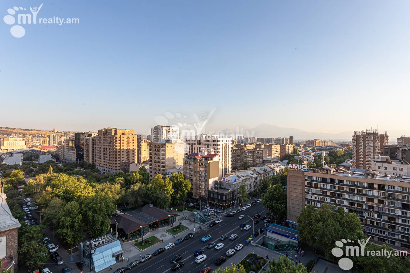 4 bedroom apartment for rent Aram St, Center Yerevan, 156863